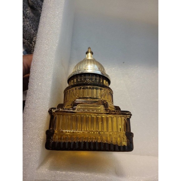 Vintage Avon Bottle 3-Tier Capitol Building Amber Aftershave Perfume Cologne - Picture 3 of 8